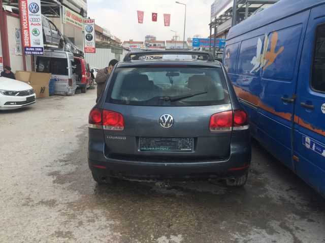 Volkswagen Tourenk 2004-2008 Çıkma Yedek  Arka Tanpon